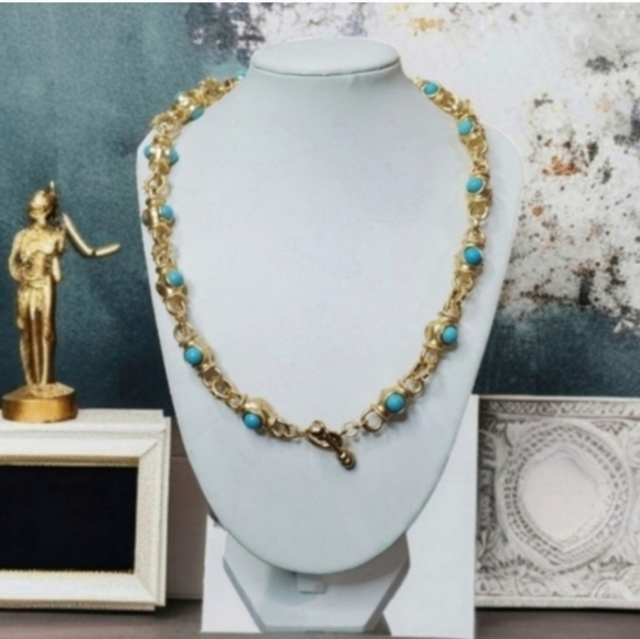 Matte Gold Byzantine Revival Turquoise Cabochon Toggle Necklace - Picture 3 of 6